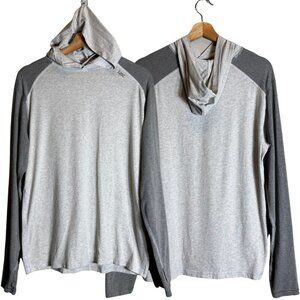 Tasc Carrollton Long Sleeve Blocked Hoodie Pullover Men's Small Gray Active Golf